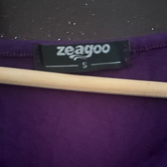 Purple Button-Detail Blouse - Picture 3 of 4